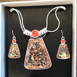 Beautiful earring and necklace set by Mixit NIB